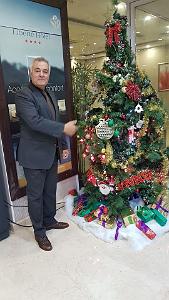 ORAN UN ARBRE DE NOEL D UN HALL D HOTEL